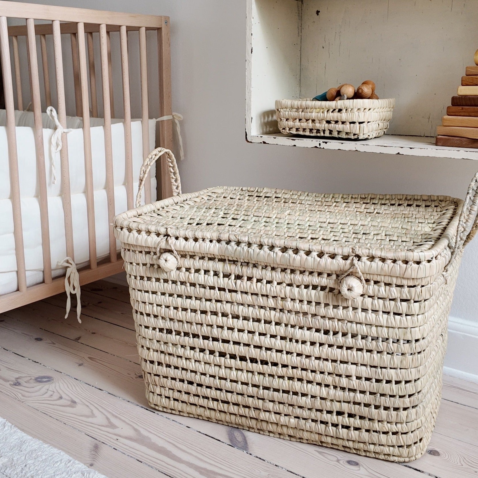 Palm Leaf Trunk 60
