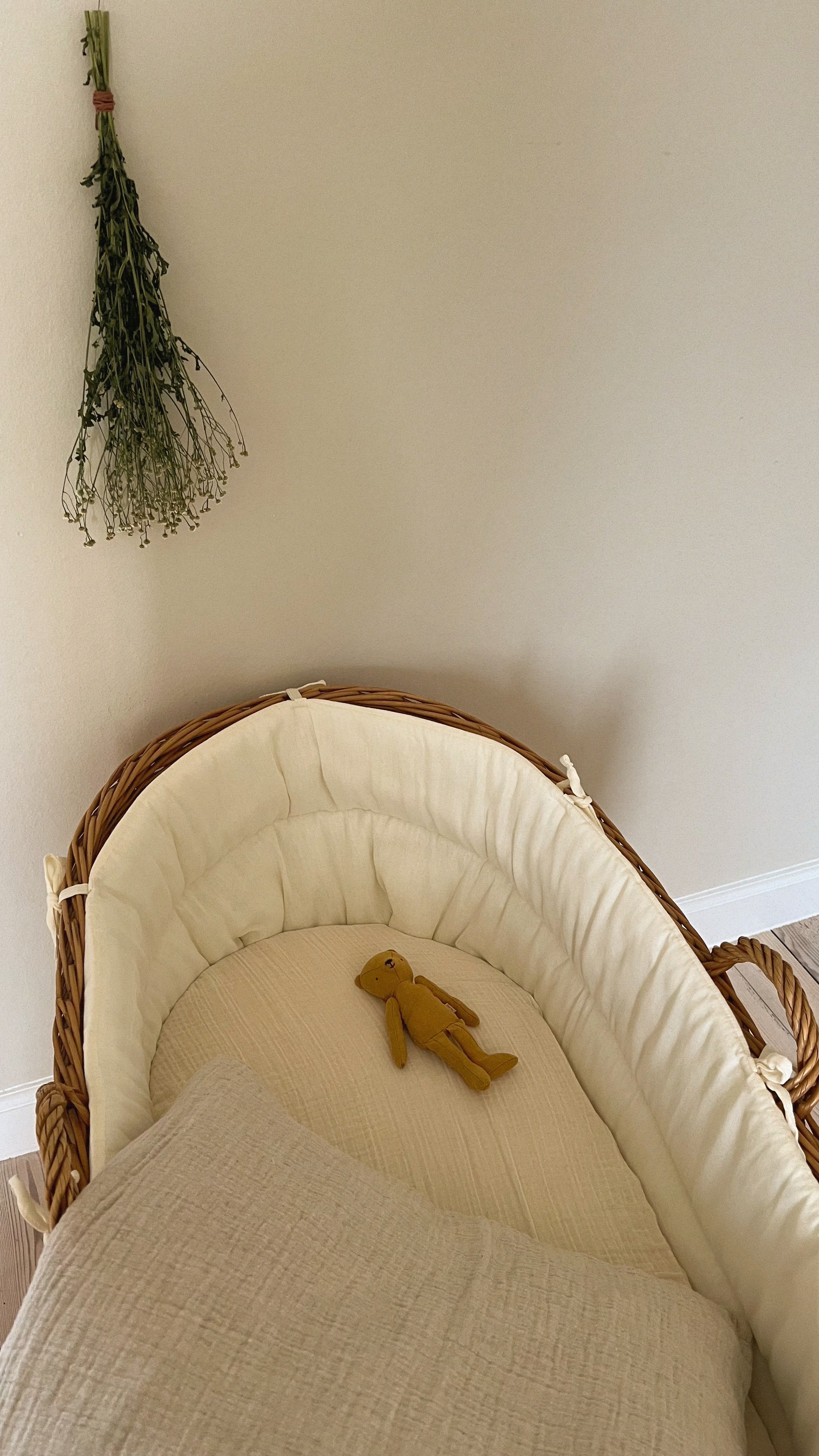 Crib Bed Bumper Cream
