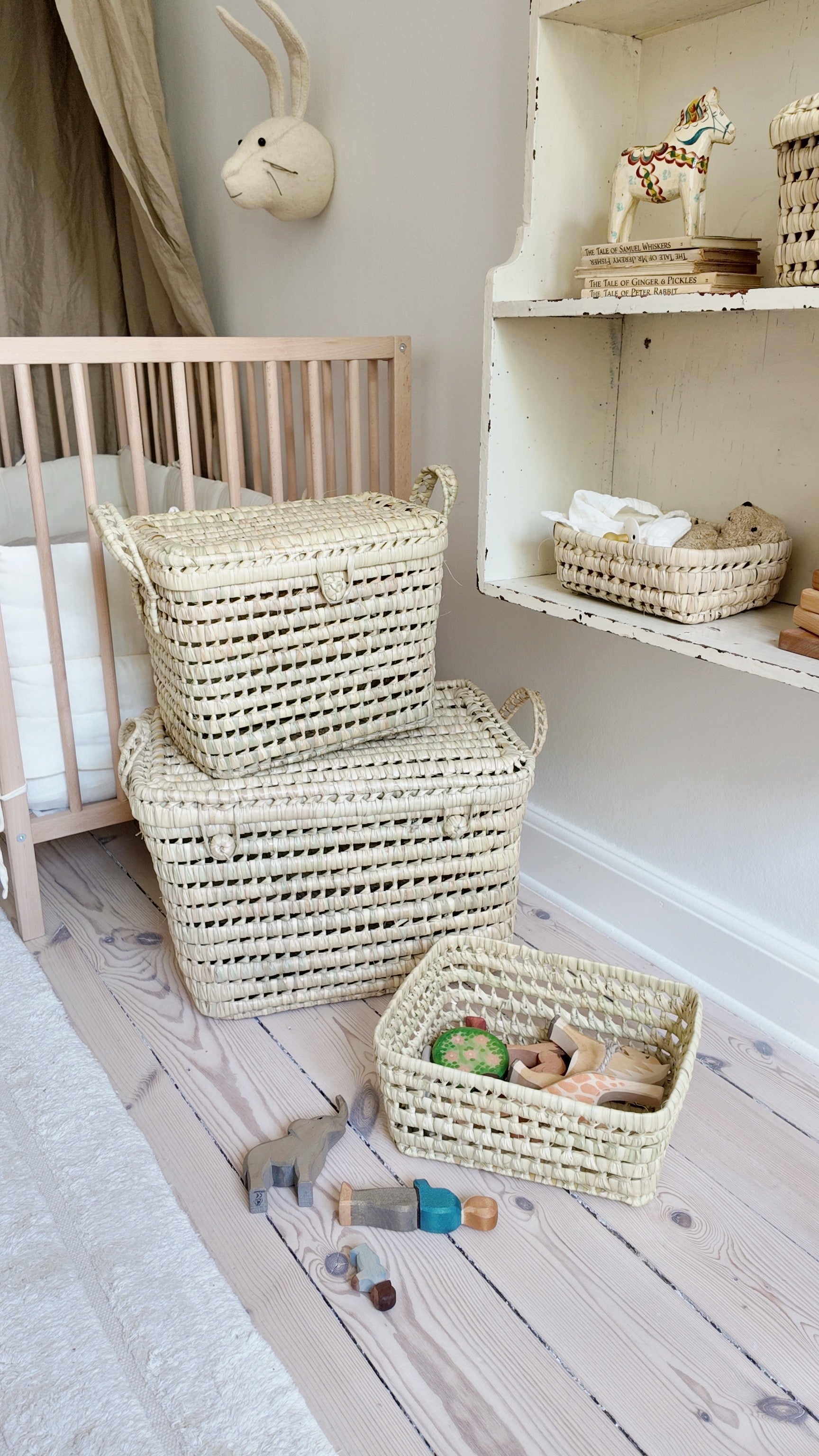 Palm Leaf Trunk 50