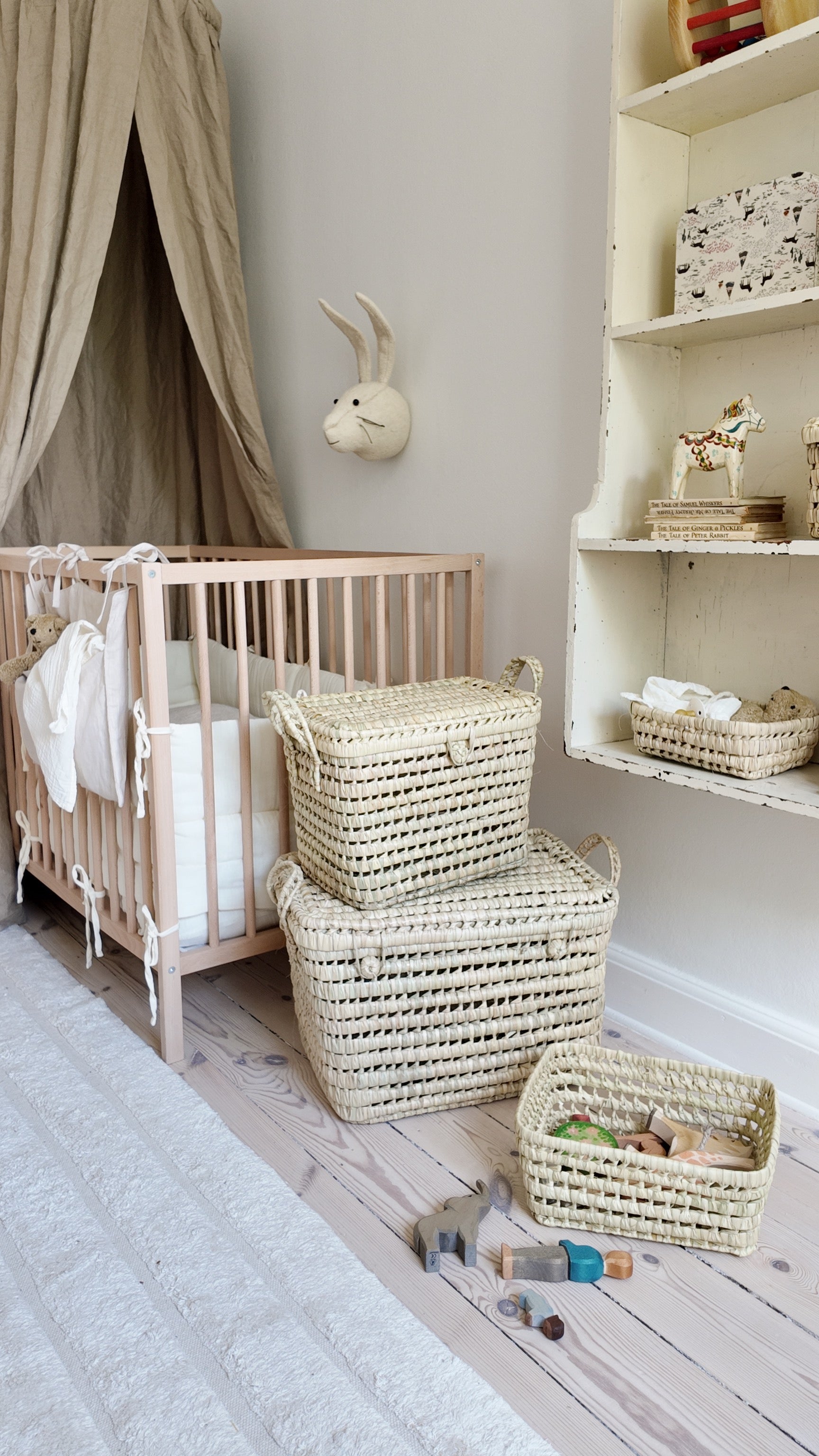 Palm Leaf Trunk 50