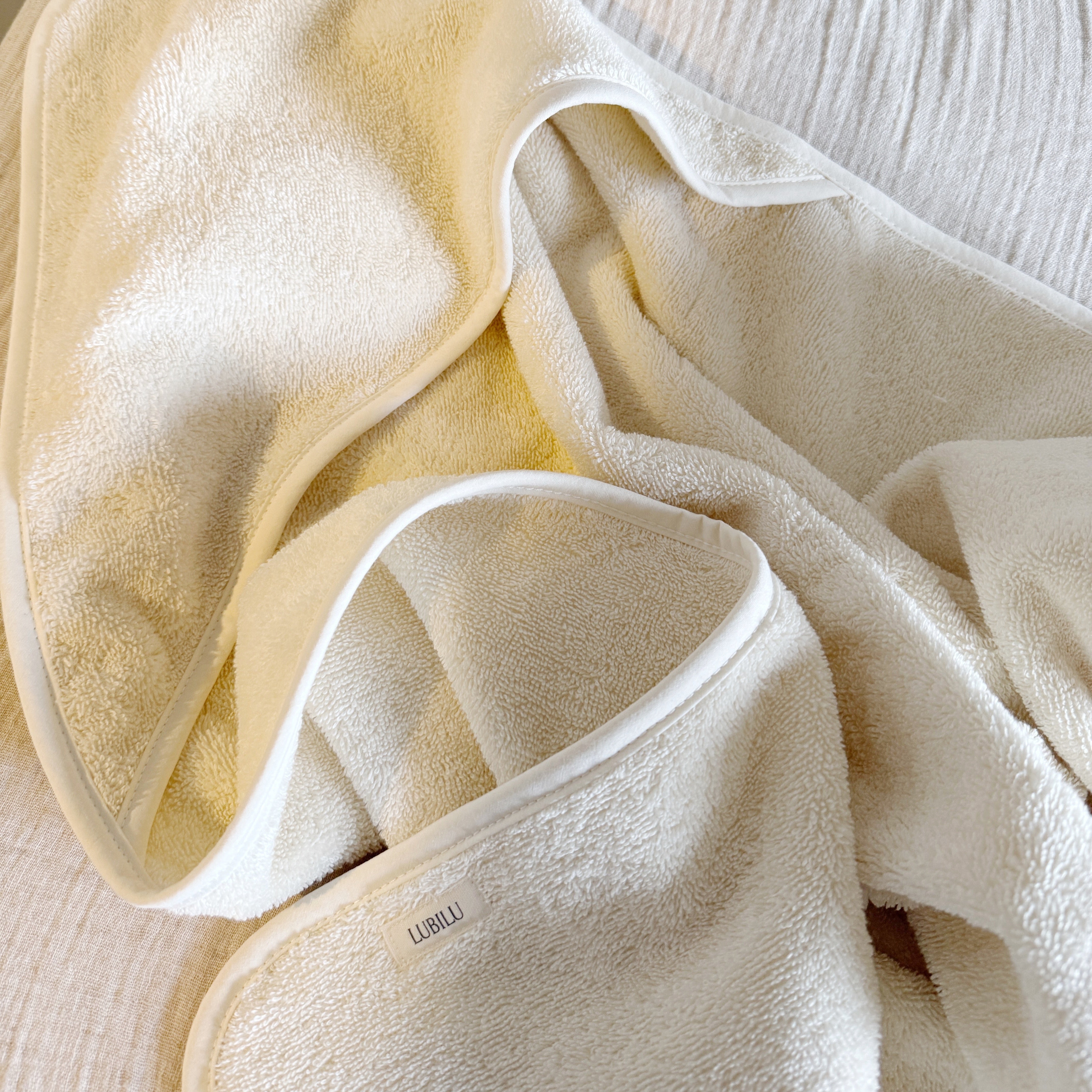 Lubilu Organic Hooded Towel Creme